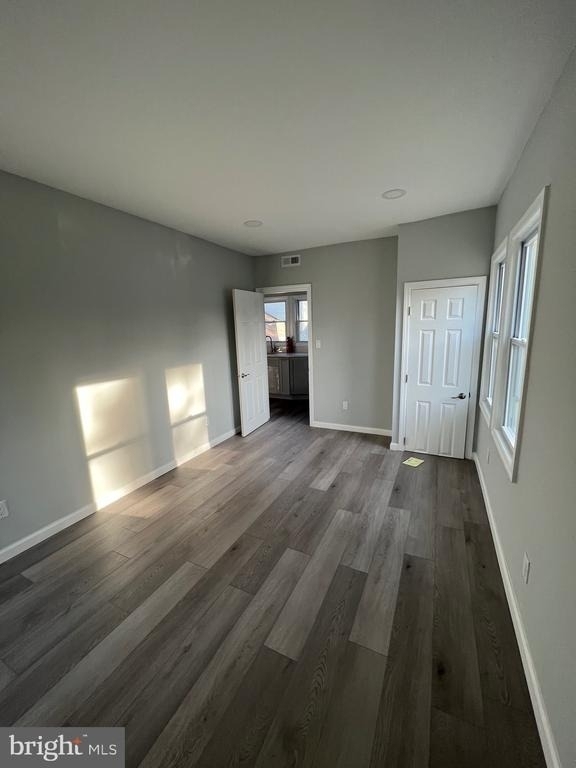 3200 Calvert - Photo 4