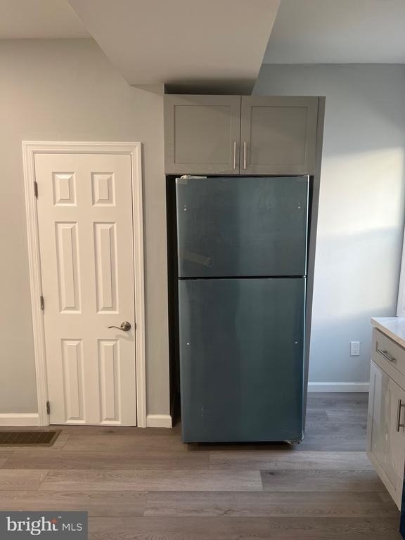 3200 Calvert - Photo 1