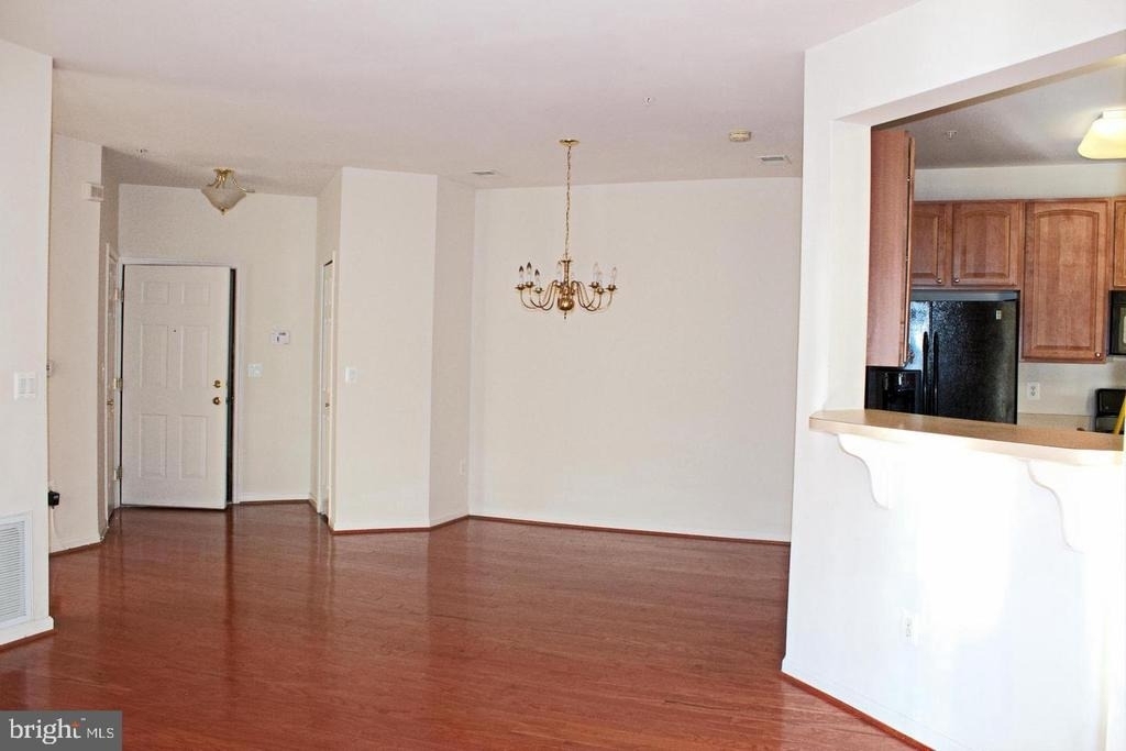 6212 Westchester Park Drive - Photo 3