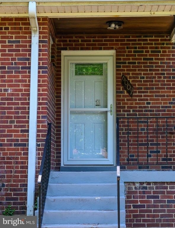 6007 Bradley Lane - Photo 2