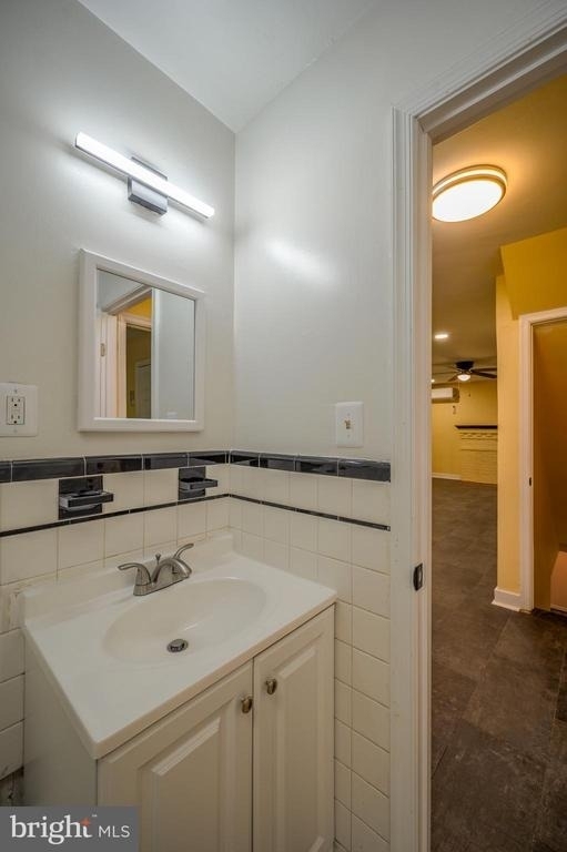 6007 Bradley Lane - Photo 9