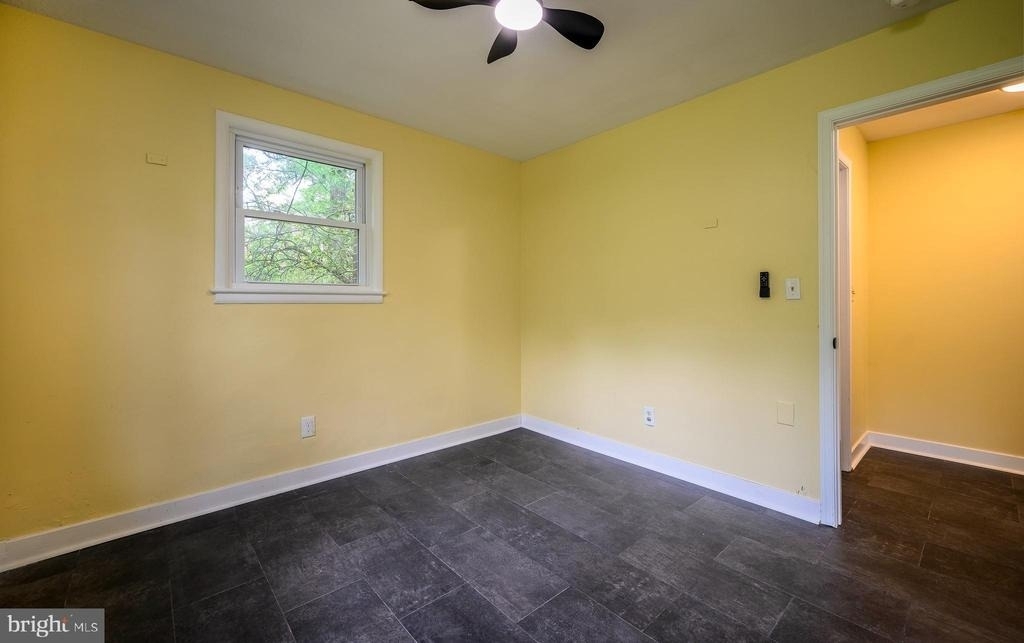 6007 Bradley Lane - Photo 11