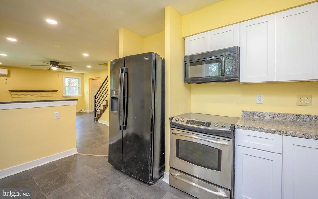 6007 Bradley Lane - Photo 6