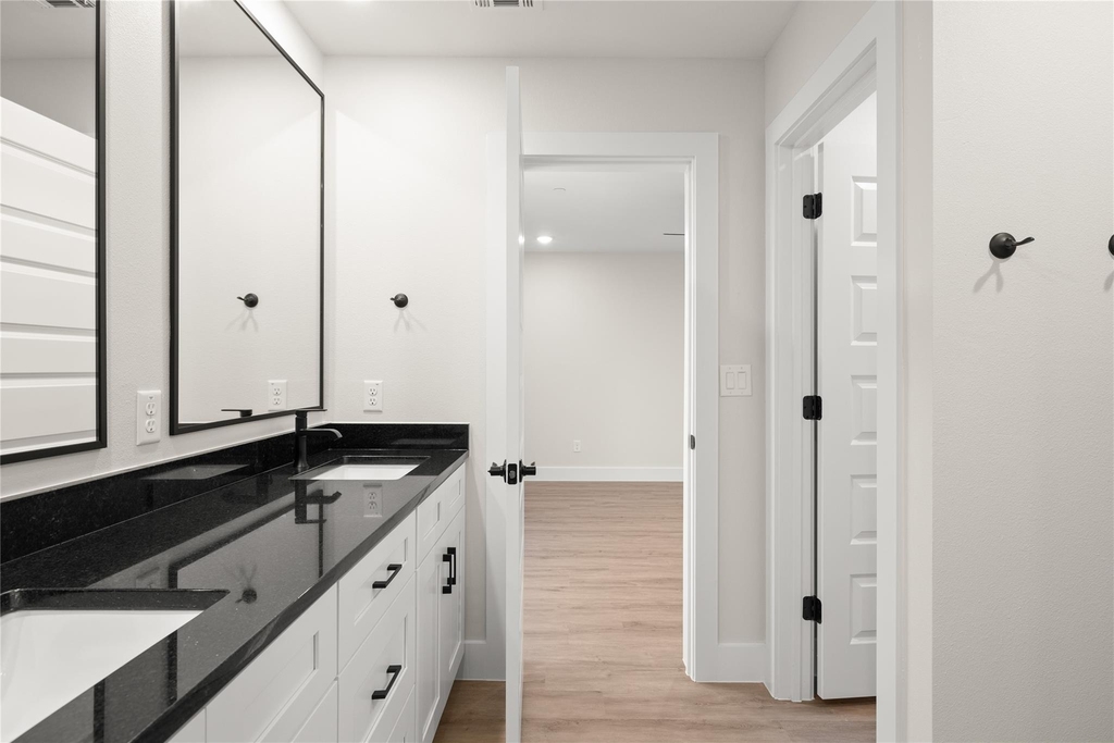 5514 Mobeetie Loop - Photo 6