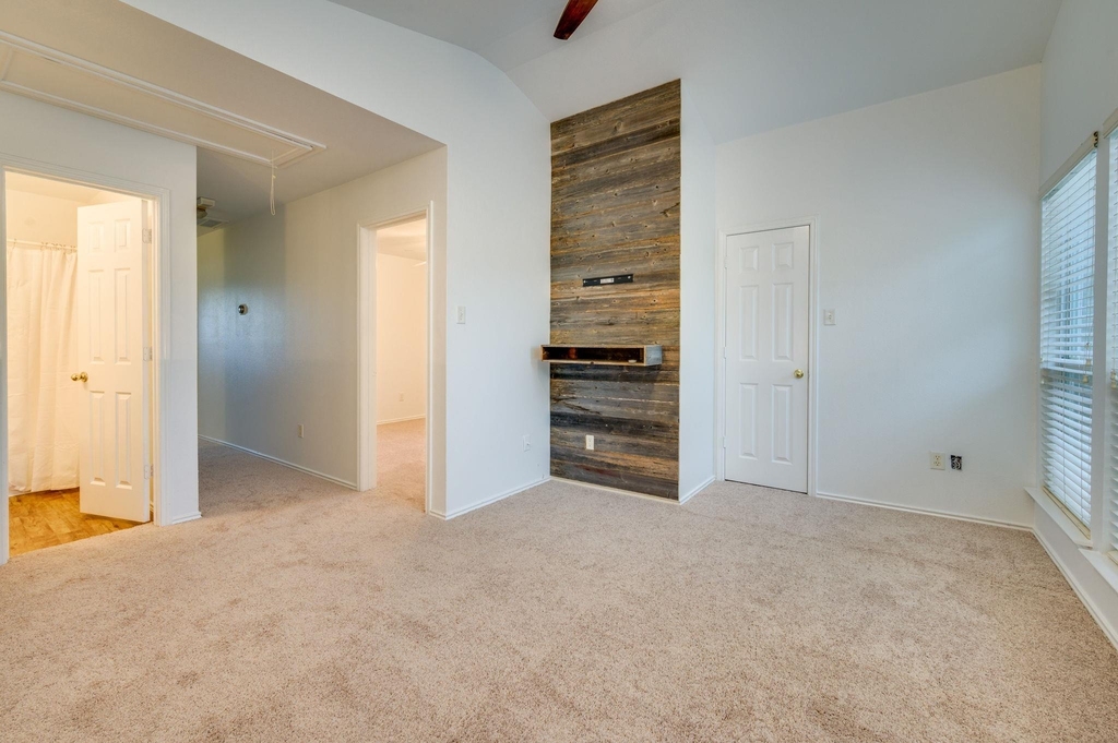 1112 Sundrop Pl - Photo 11