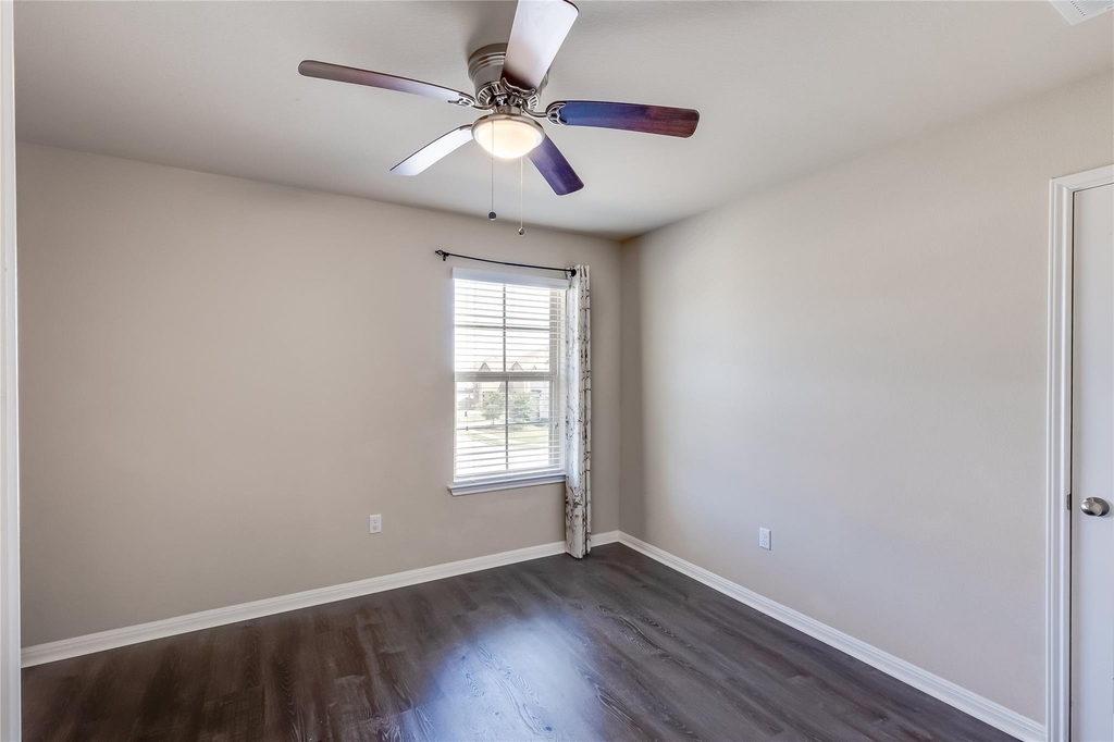 1549 Hamiltons Way - Photo 23