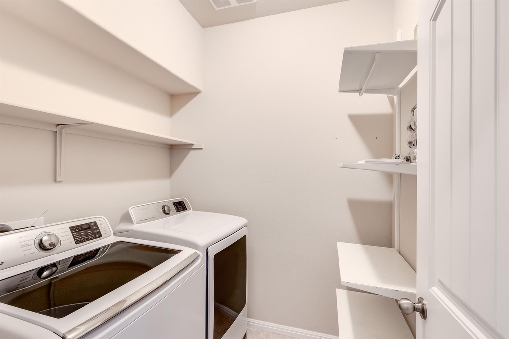 1549 Hamiltons Way - Photo 26