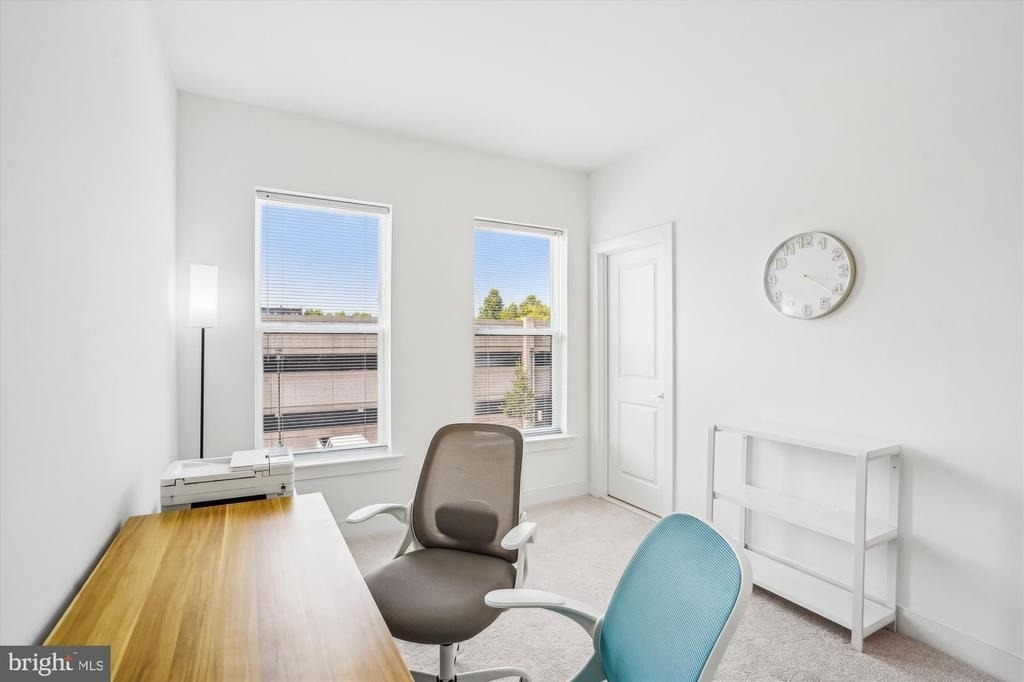 845 King Farm Boulevard - Photo 29