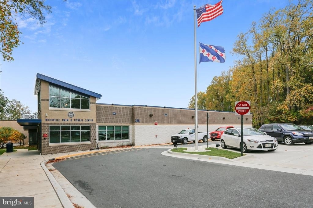 845 King Farm Boulevard - Photo 122