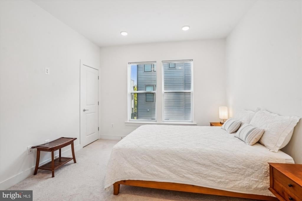 845 King Farm Boulevard - Photo 34