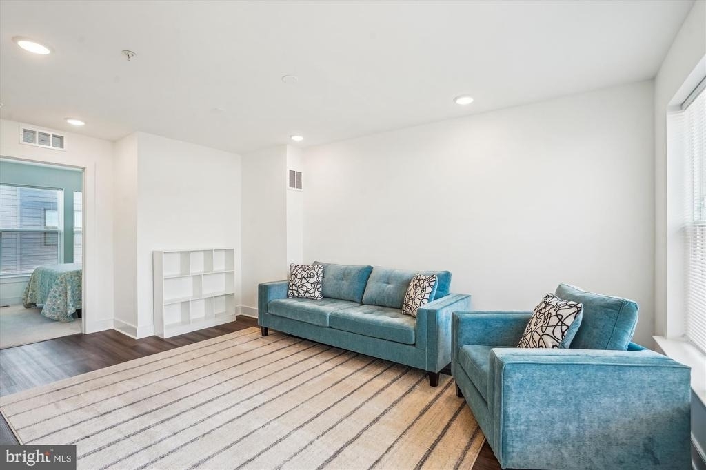 845 King Farm Boulevard - Photo 23