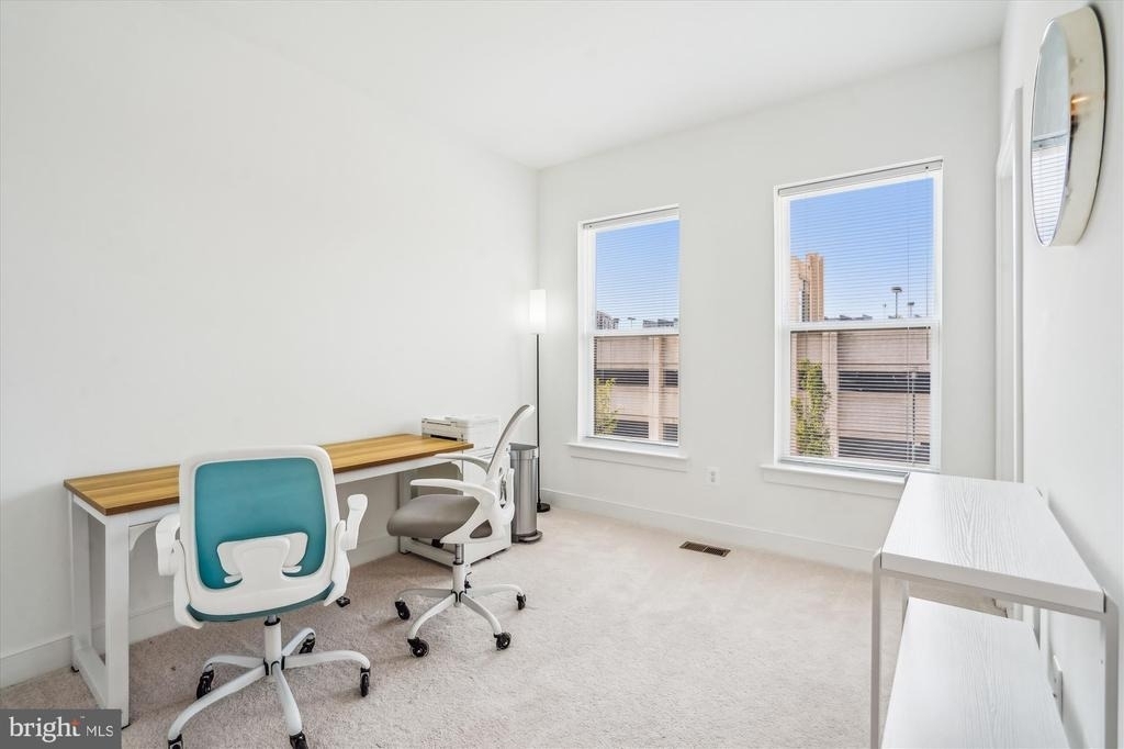 845 King Farm Boulevard - Photo 28