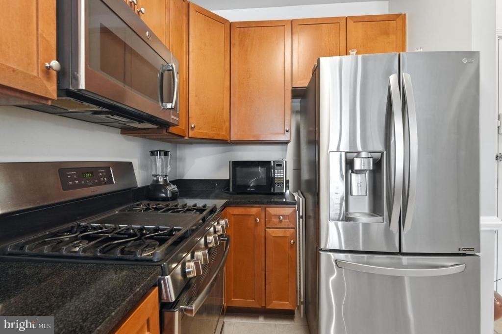 8045 Newell Street - Photo 17