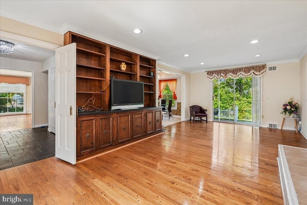 11119 Lamplighter Lane - Photo 6