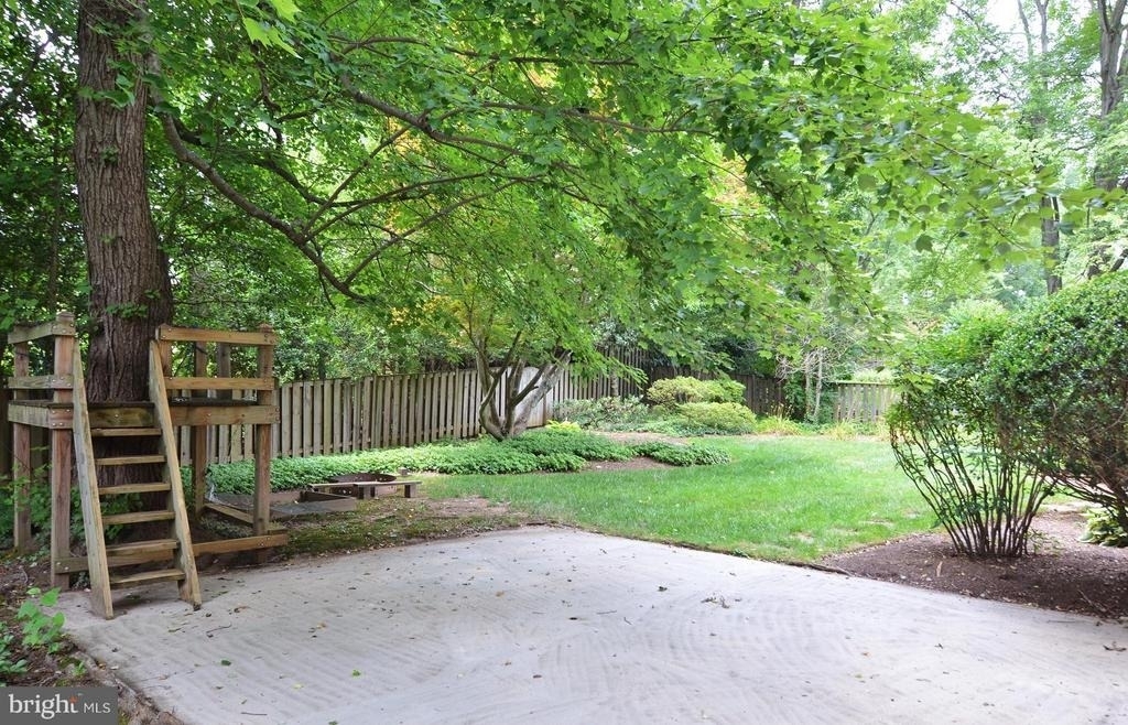 7208 Marbury Road - Photo 17