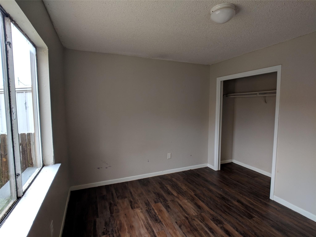 1603 Onion Creek Village Dr - Photo 6
