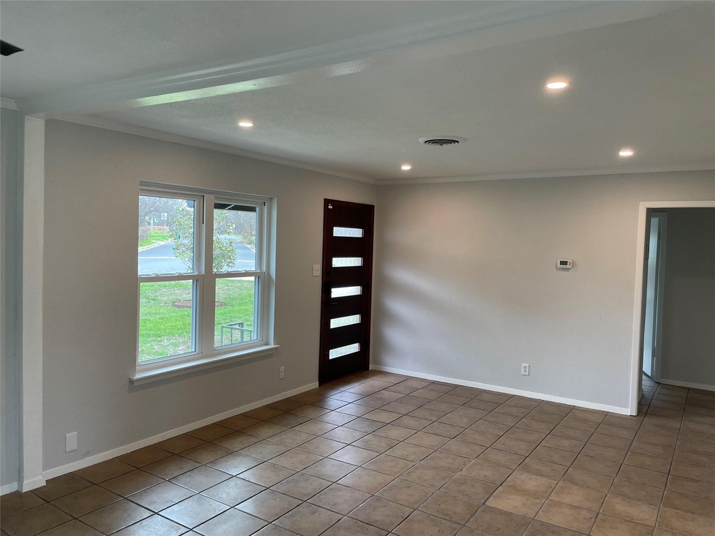 4619 Jinx Ave - Photo 0