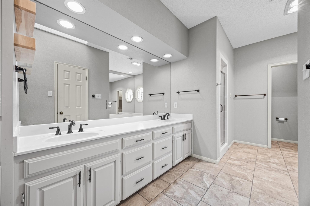 114 Paragon Ct - Photo 15