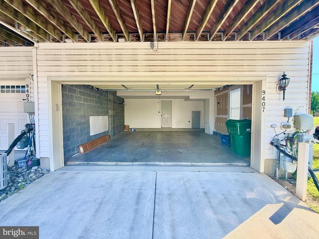9407 Aston Village - Photo 2