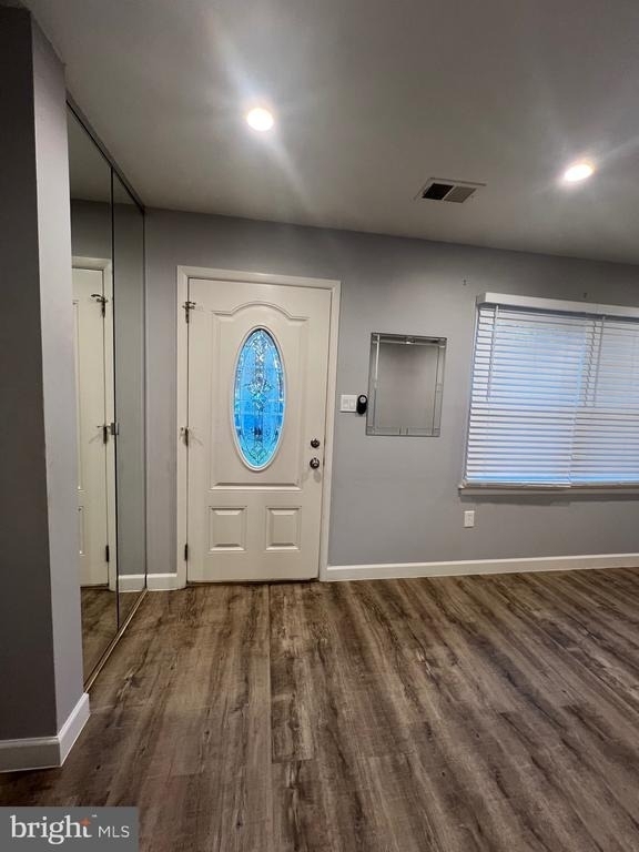 195 Stonegate Drive - Photo 2