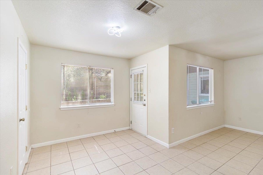 887 Sagewood Trl - Photo 6