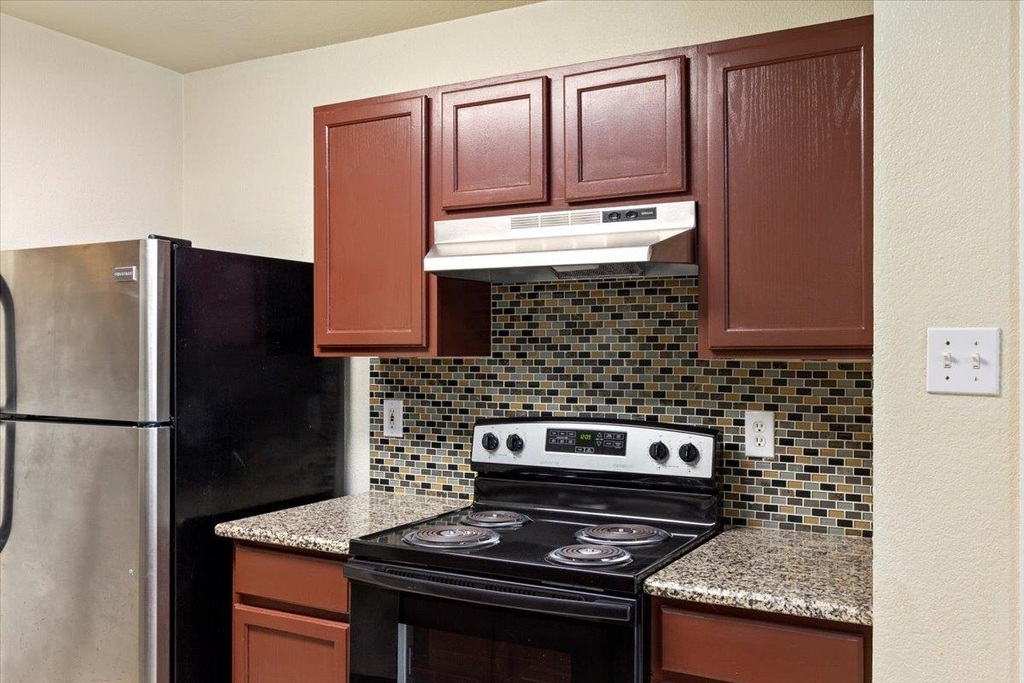 887 Sagewood Trl - Photo 8