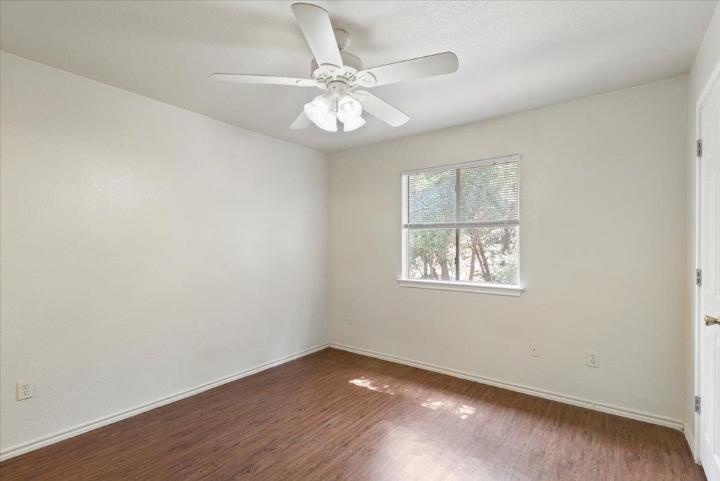 887 Sagewood Trl - Photo 20