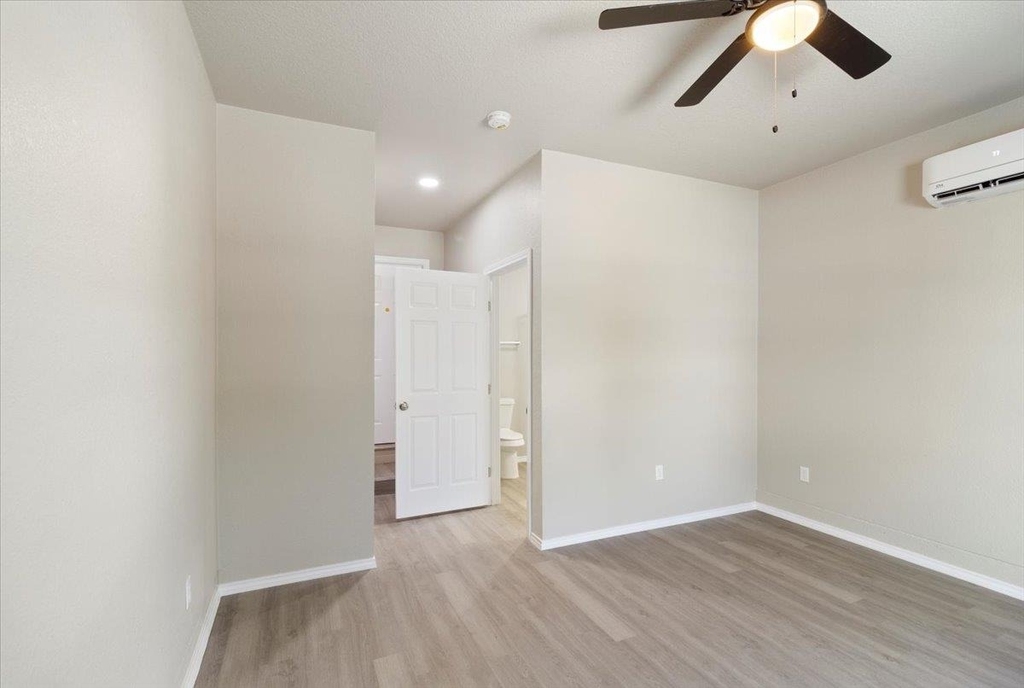 887 Sagewood Trl - Photo 23