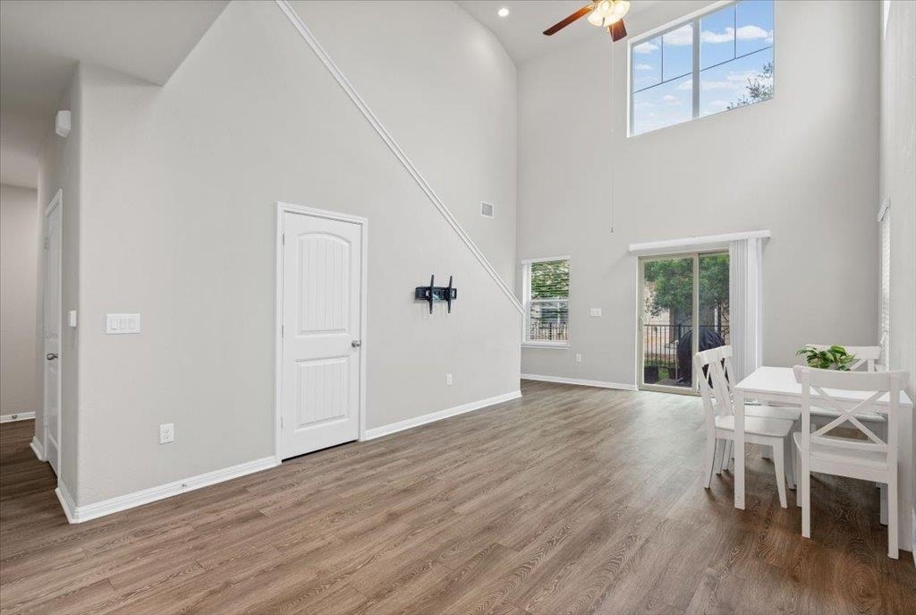 516 E Slaughter Ln - Photo 4