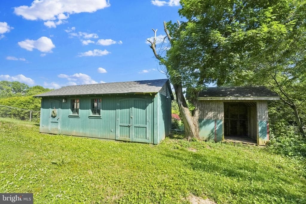 810 Wisteria Drive - Photo 48