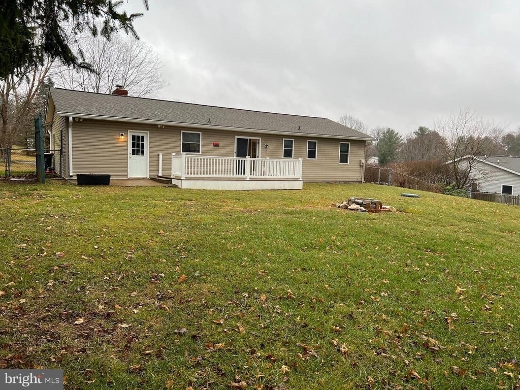 810 Wisteria Drive - Photo 35