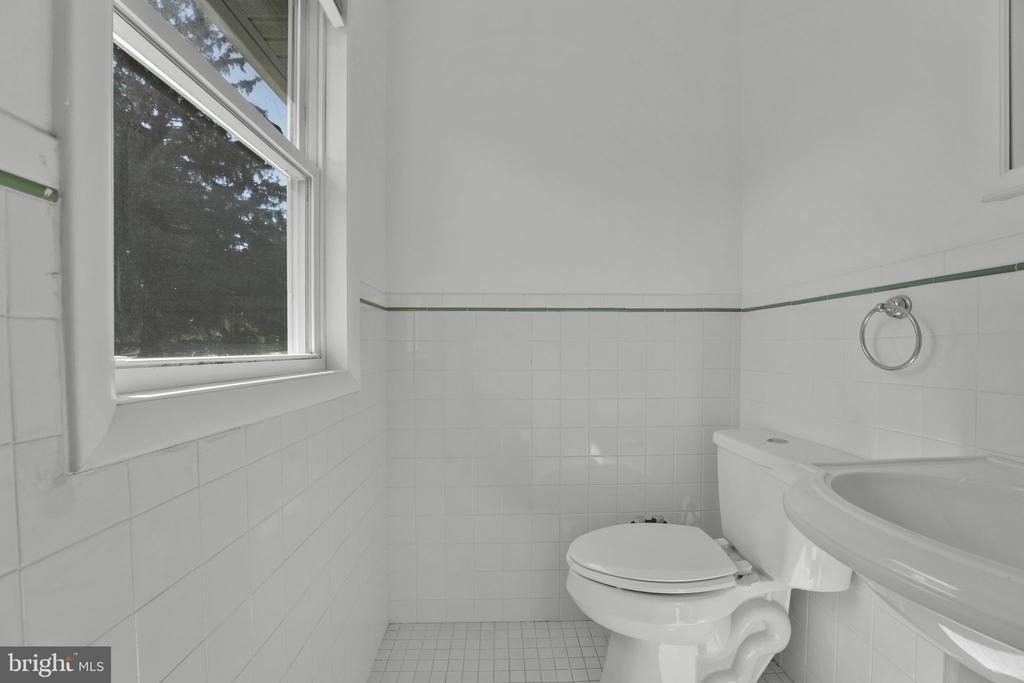 810 Wisteria Drive - Photo 13