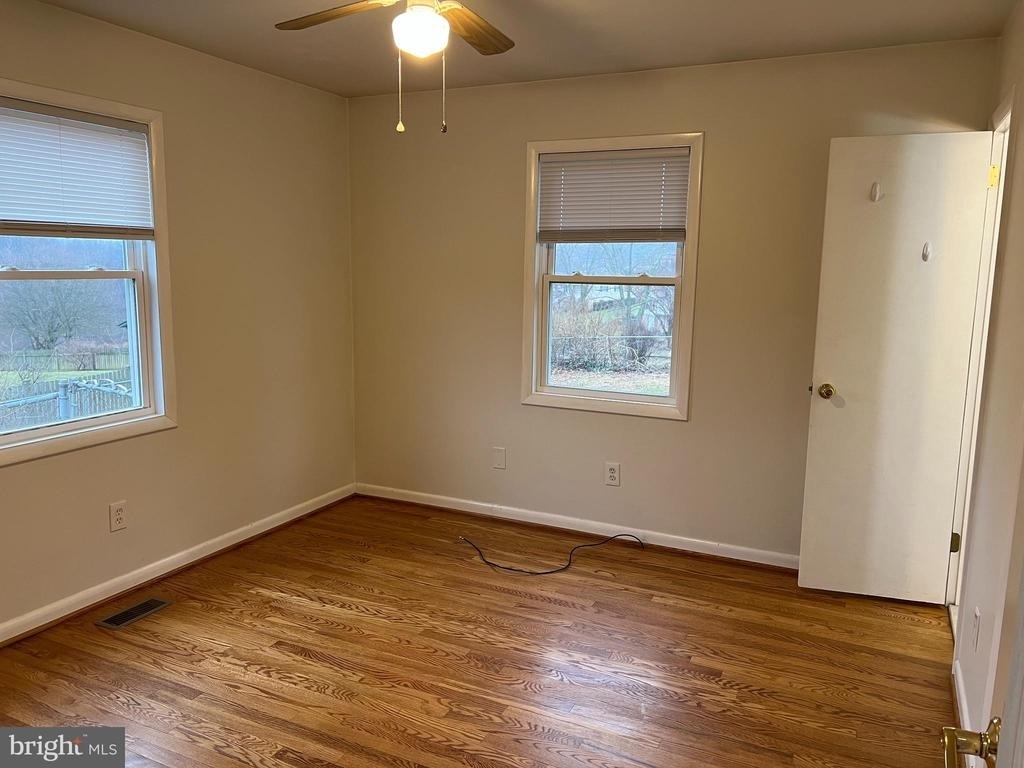 810 Wisteria Drive - Photo 14