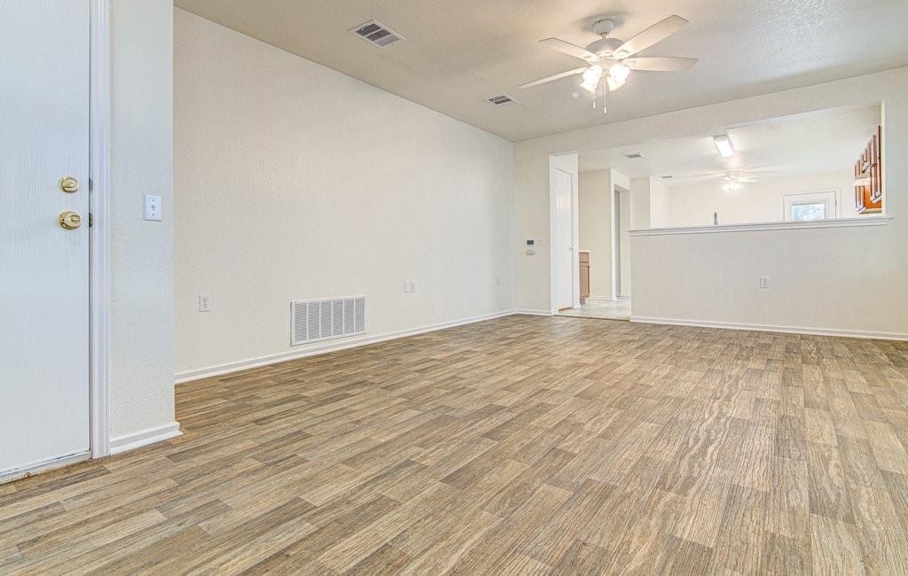7505 Aspen Brook Dr - Photo 2