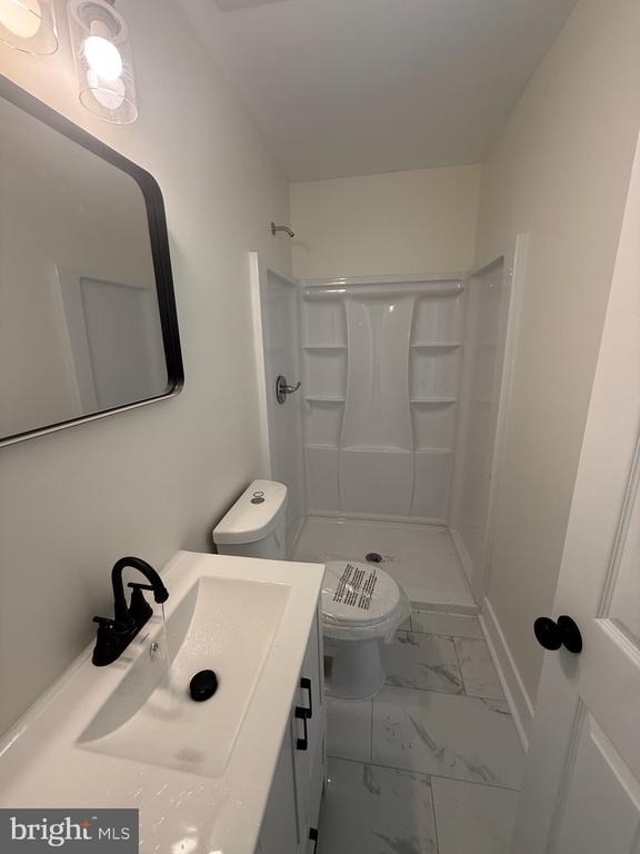 808 Winston Avenue - Photo 11