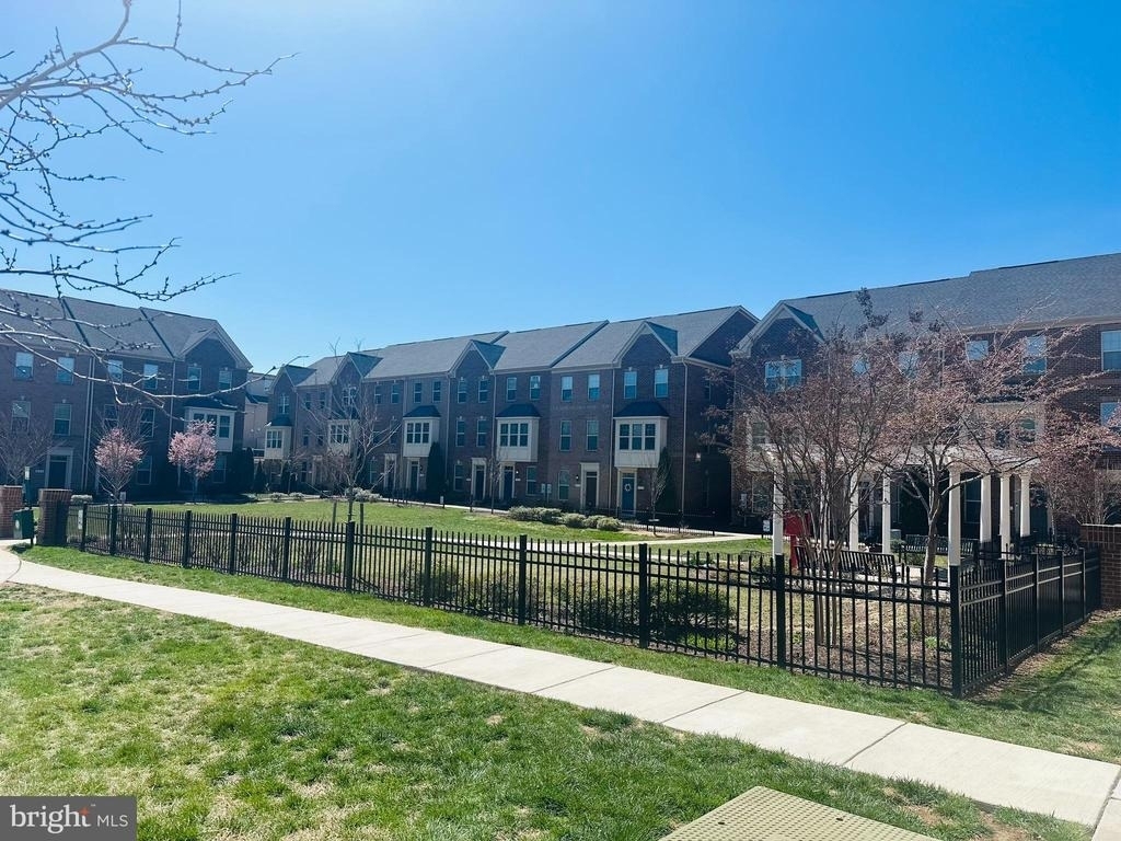 886 S Macon Street - Photo 25