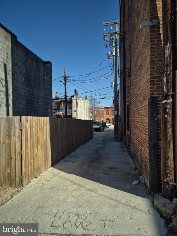 707 N Duncan Street - Photo 22