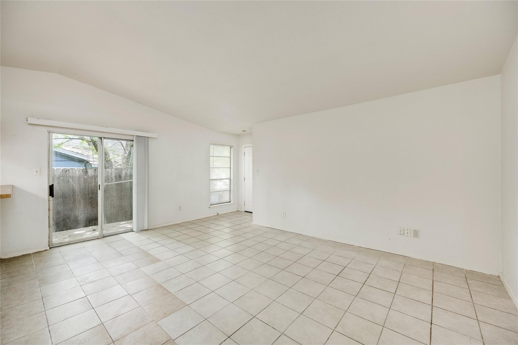 5208 Bogey Ct - Photo 10