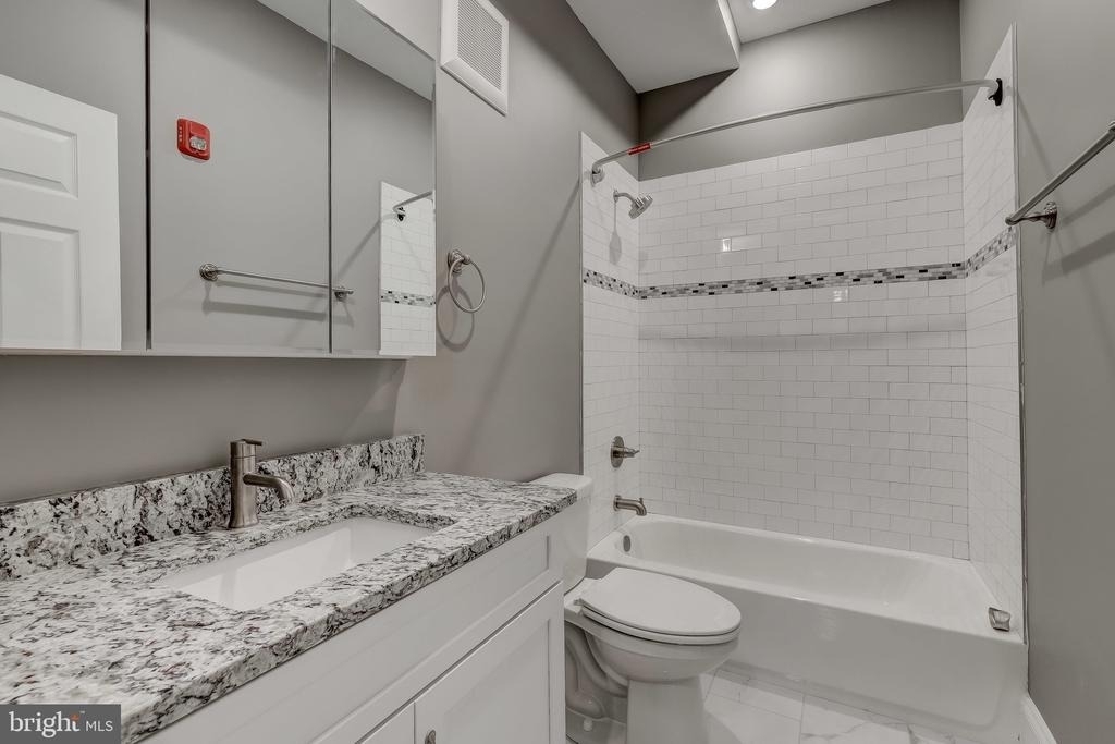 1214 Eutaw Place - Photo 15