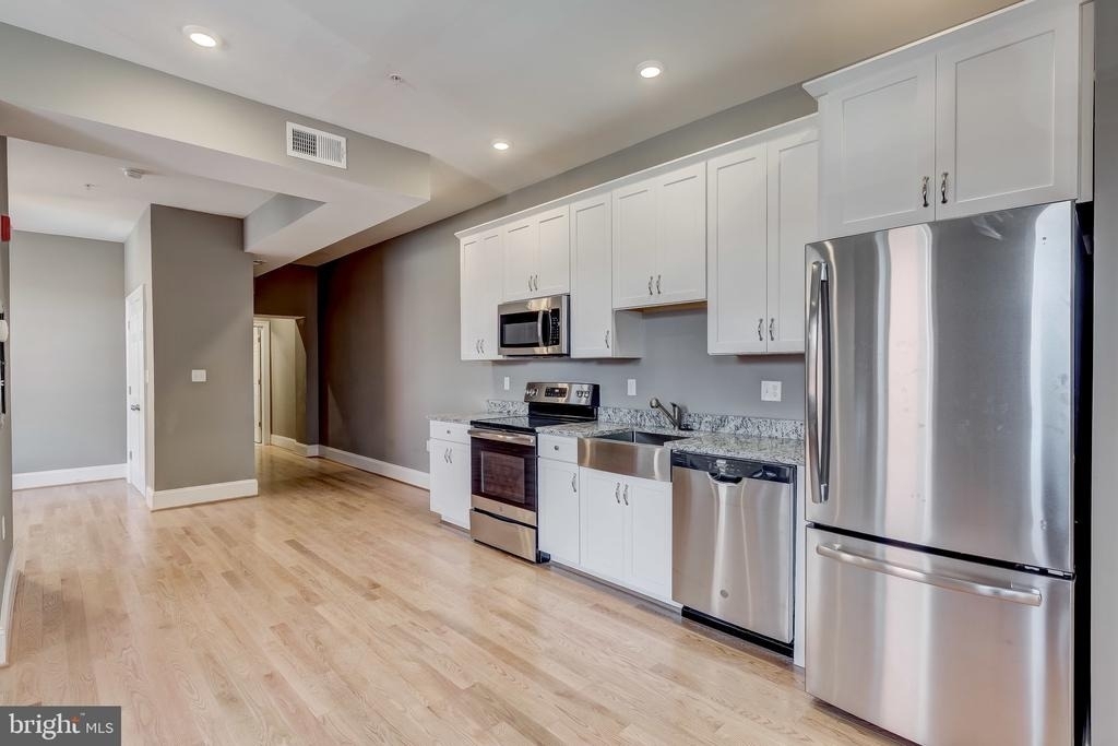 1214 Eutaw Place - Photo 7