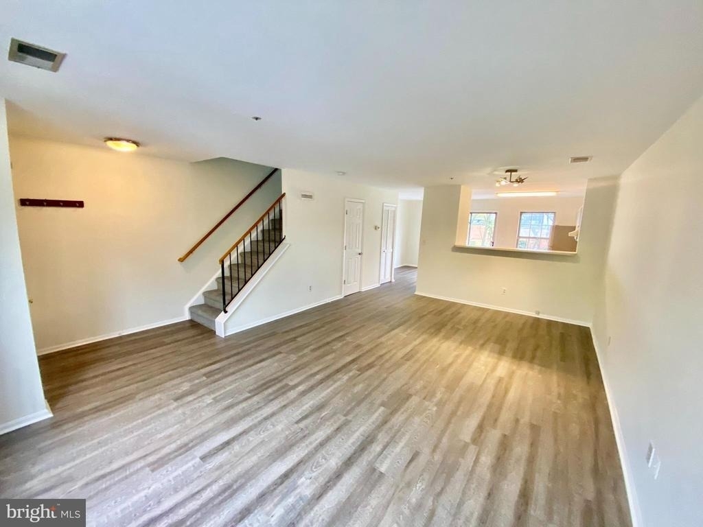 1468 Nestlewood Court - Photo 1