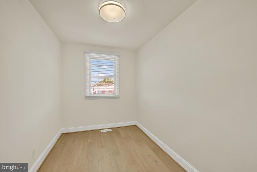 303 Arden Road W - Photo 12
