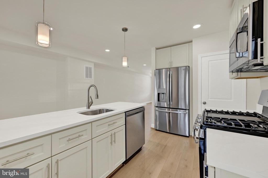 303 Arden Road W - Photo 8