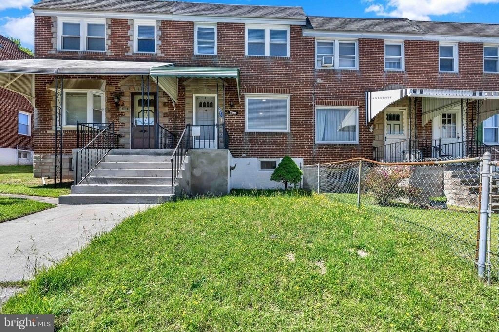 303 Arden Road W - Photo 1