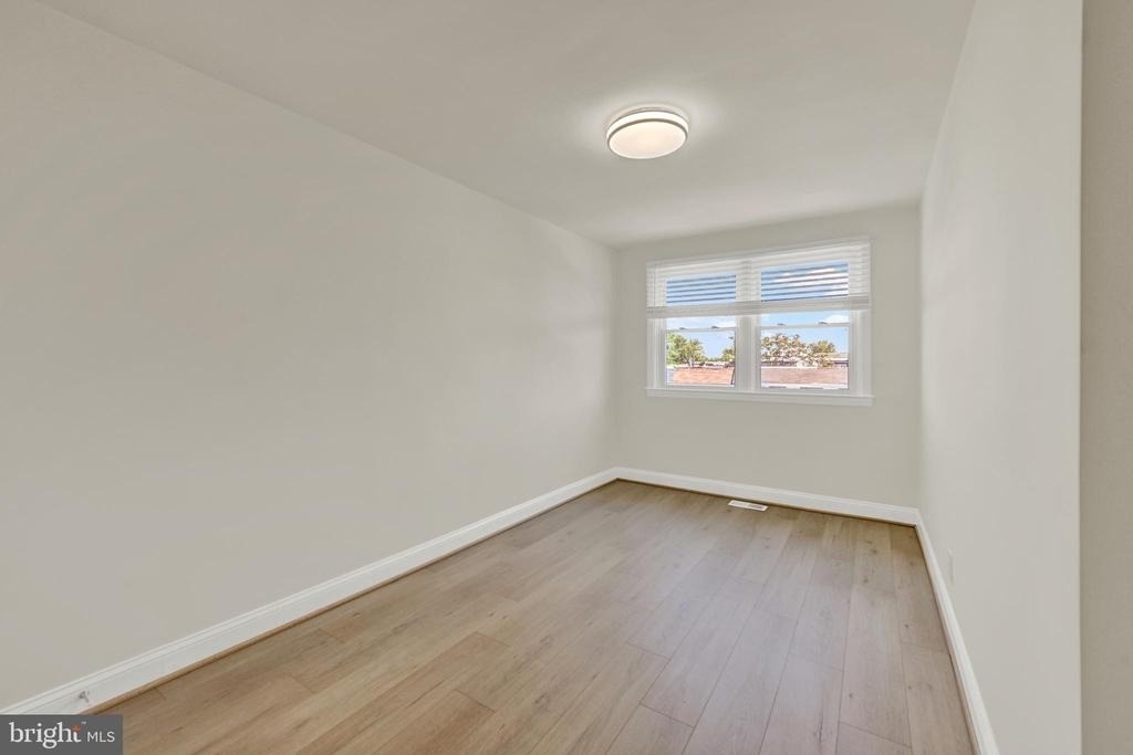 303 Arden Road W - Photo 11