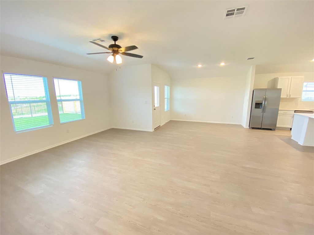 1400 Pickerel St - Photo 14