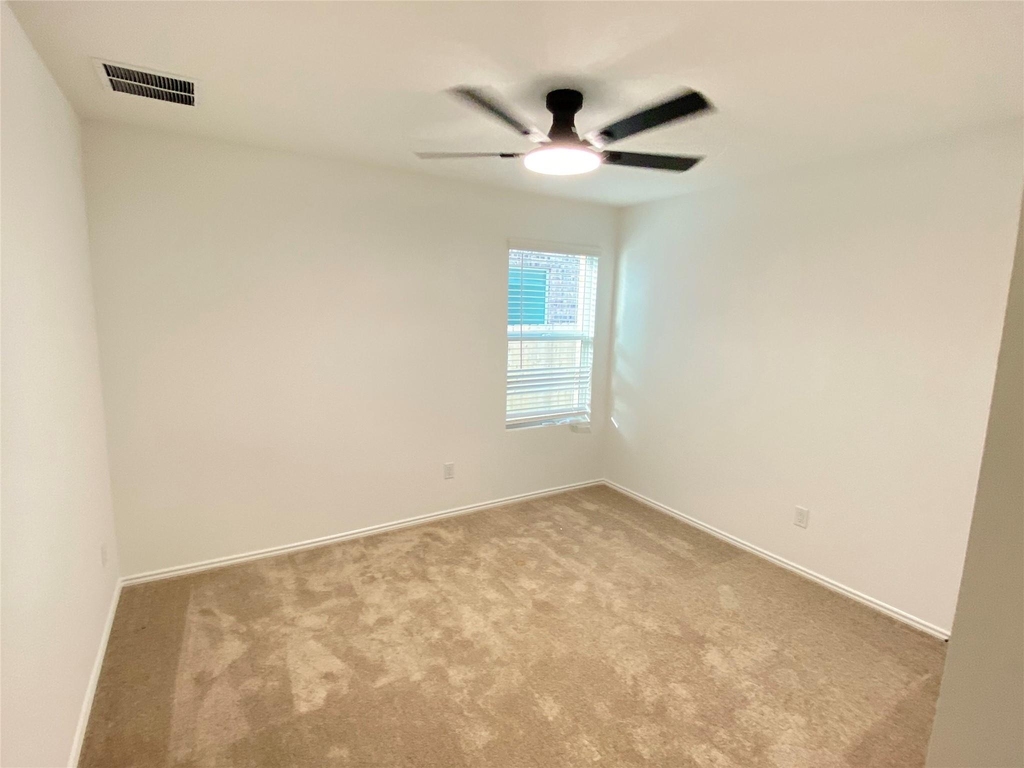 1400 Pickerel St - Photo 29