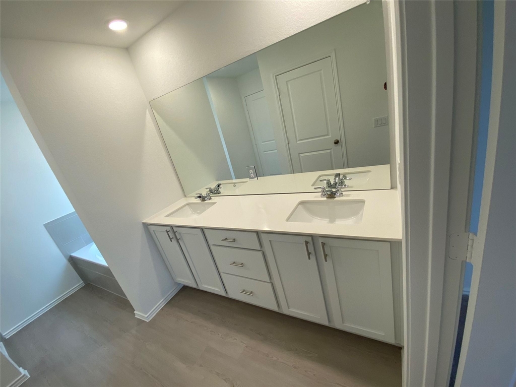 1400 Pickerel St - Photo 19