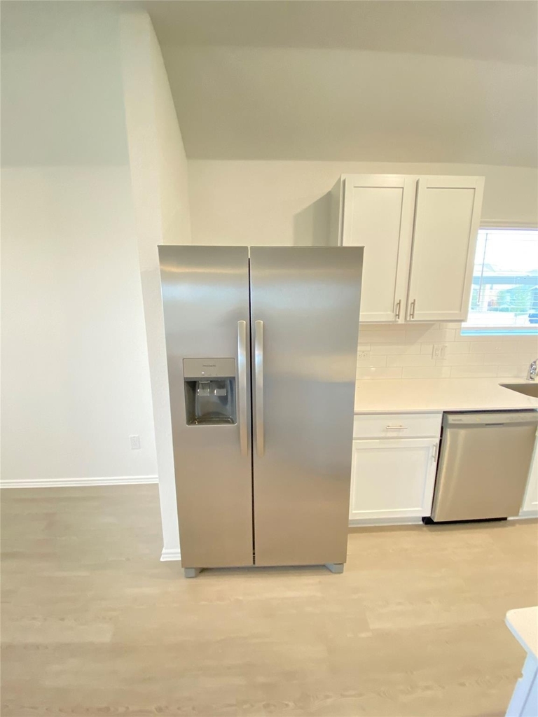1400 Pickerel St - Photo 8
