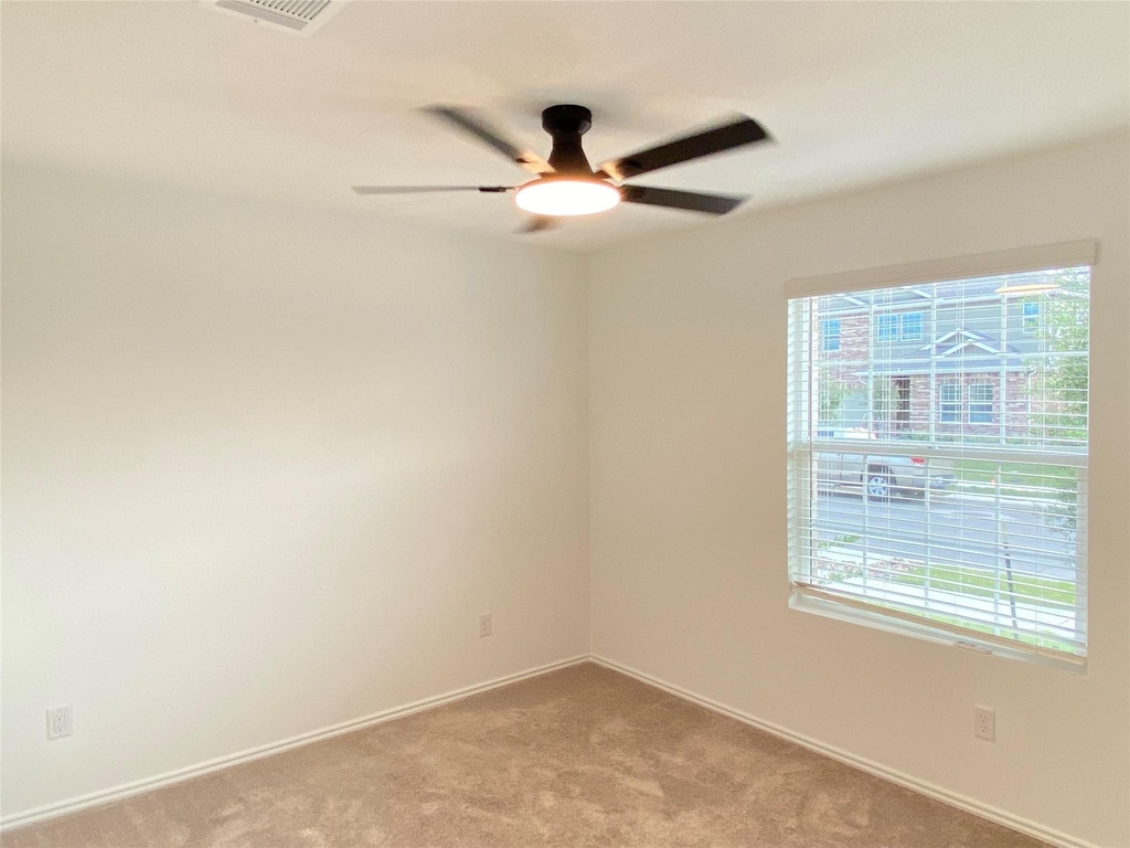 1400 Pickerel St - Photo 22